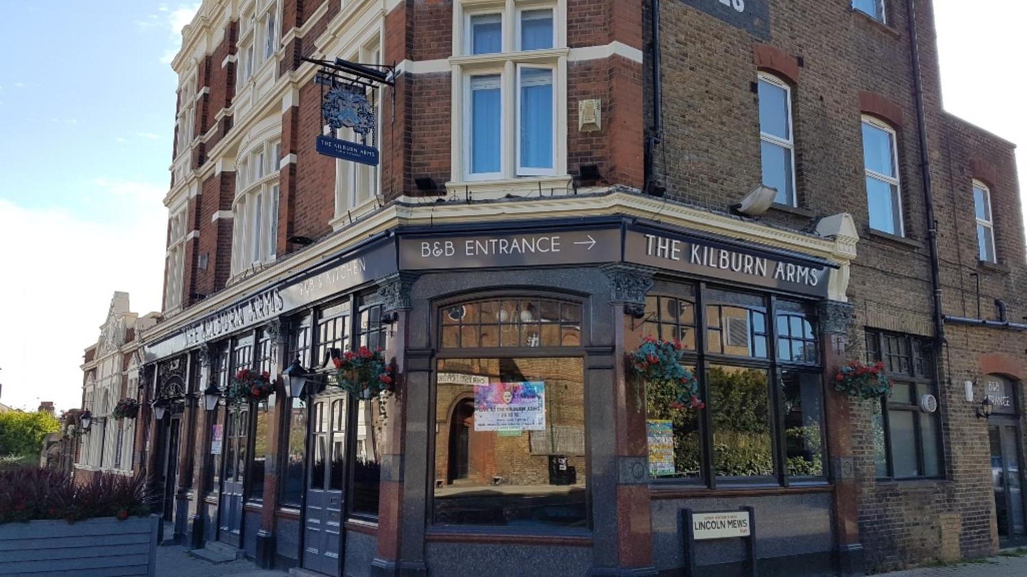 Oyo The Kilburn Arms Bed and breakfast 3*