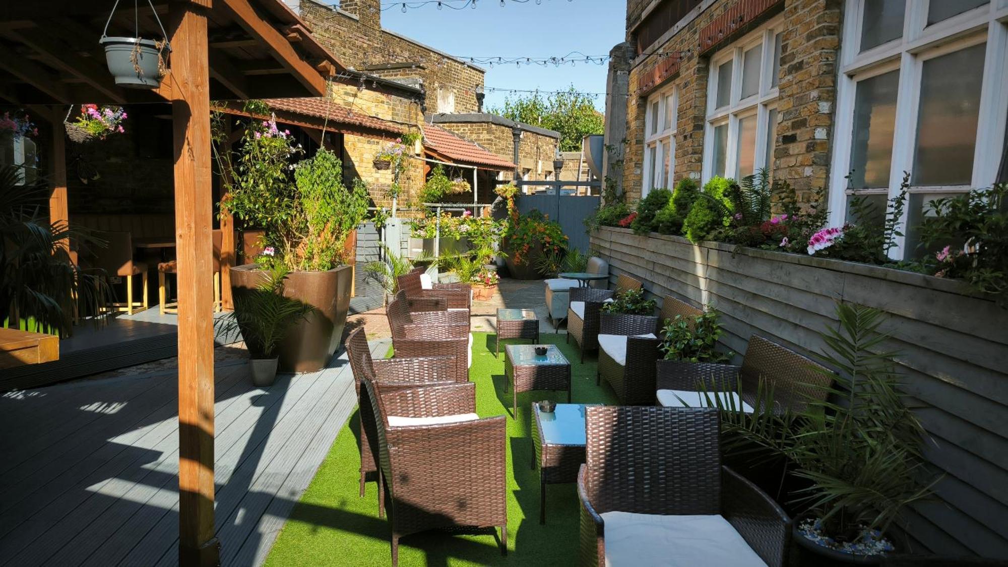 Oyo The Kilburn Arms Alojamento de Acomodação e Pequeno-almoço