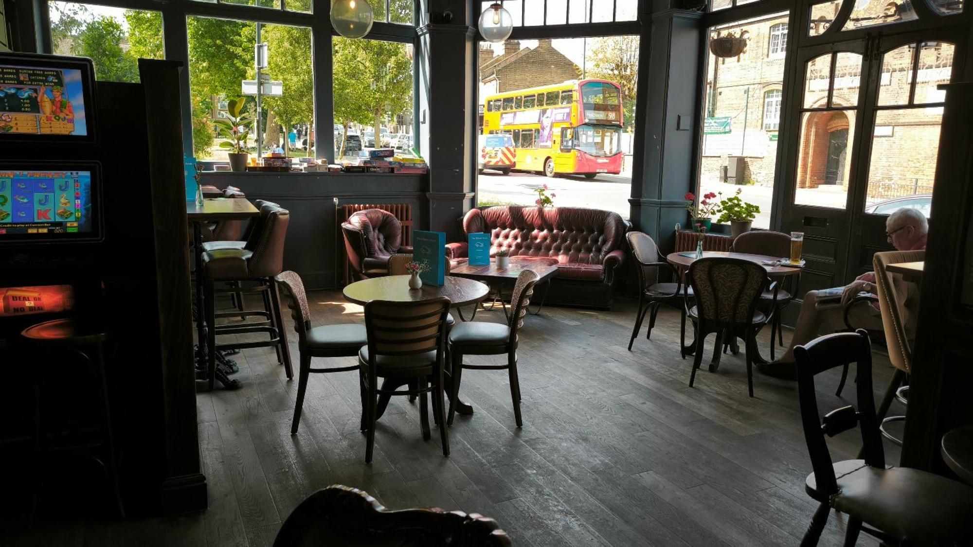 Alojamento de Acomodação e Pequeno-almoço Oyo The Kilburn Arms 3*